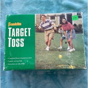 Vintage Franklin Target Toss 4 Weighted Flower Shaped Darts & 2 Rings